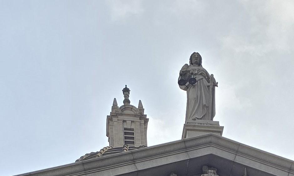 泰美斯女神雕像